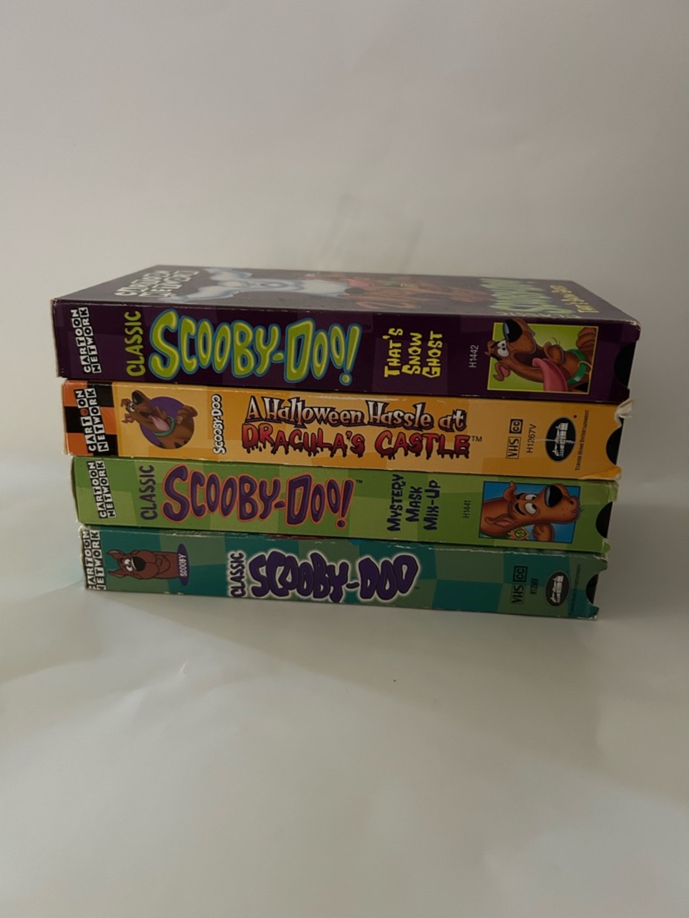 Cartoon Network Scooby-Doo! VHS Set of 4 with Purple, Yellow, Green, Teal Spines